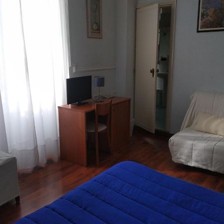Hotel Lucciola Bordighera Ngoại thất bức ảnh
