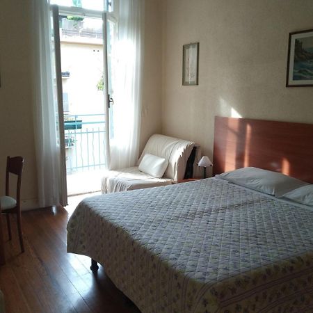 Hotel Lucciola Bordighera Ngoại thất bức ảnh