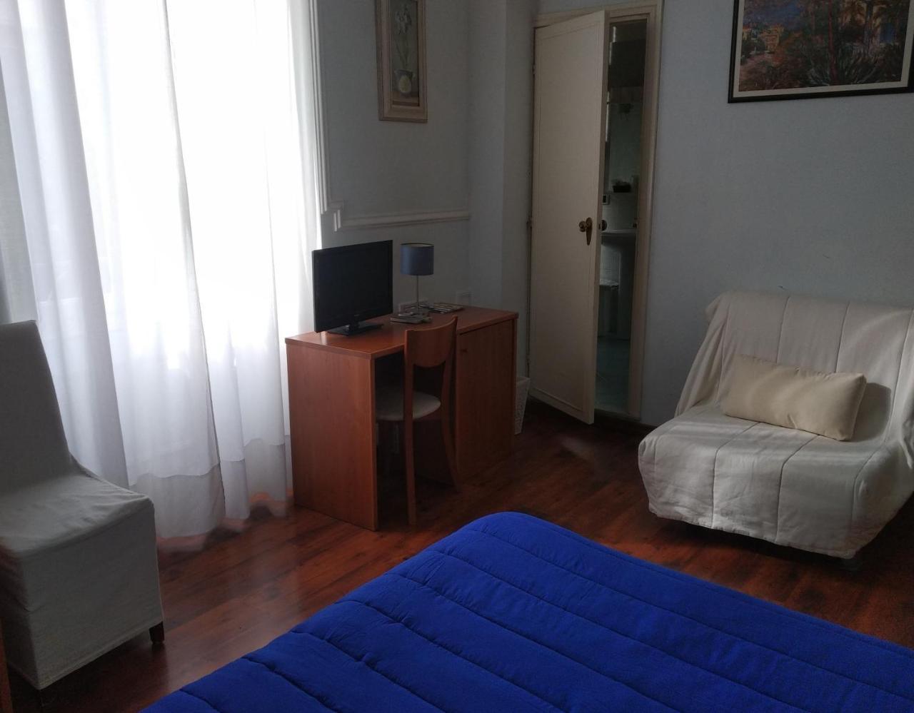 Hotel Lucciola Bordighera Ngoại thất bức ảnh