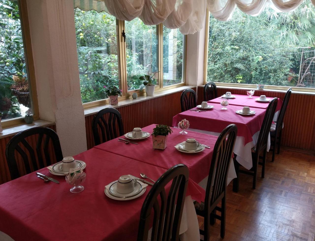 Hotel Lucciola Bordighera Ngoại thất bức ảnh