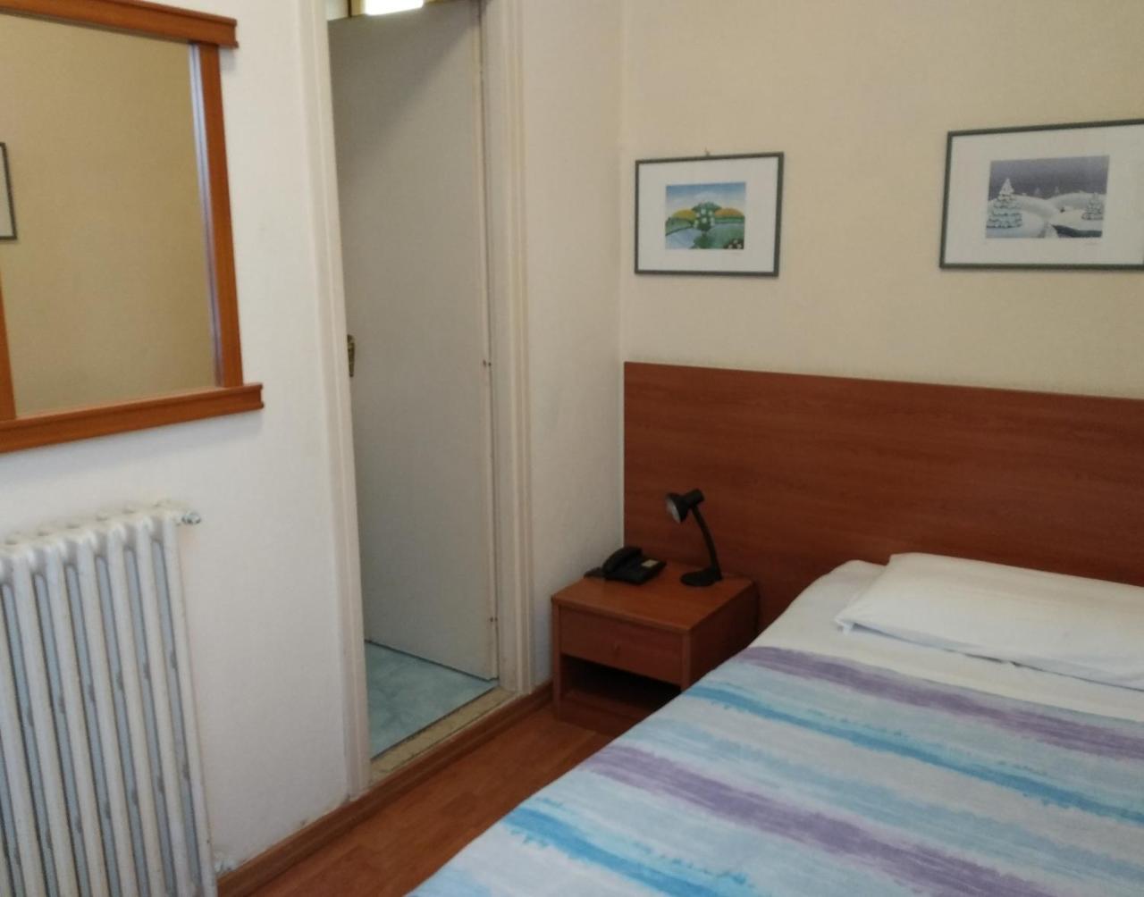 Hotel Lucciola Bordighera Ngoại thất bức ảnh