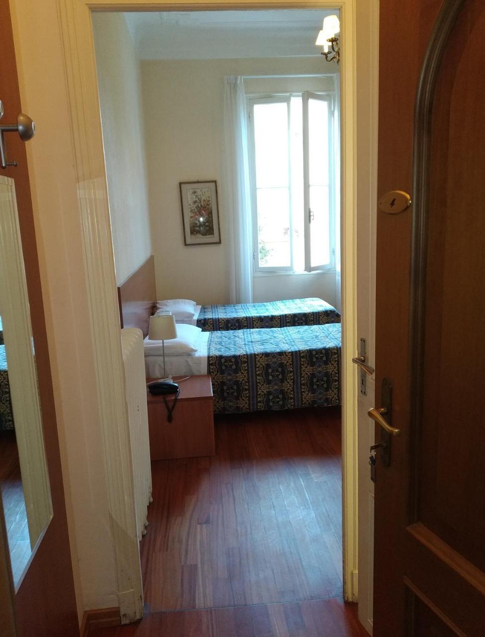 Hotel Lucciola Bordighera Ngoại thất bức ảnh